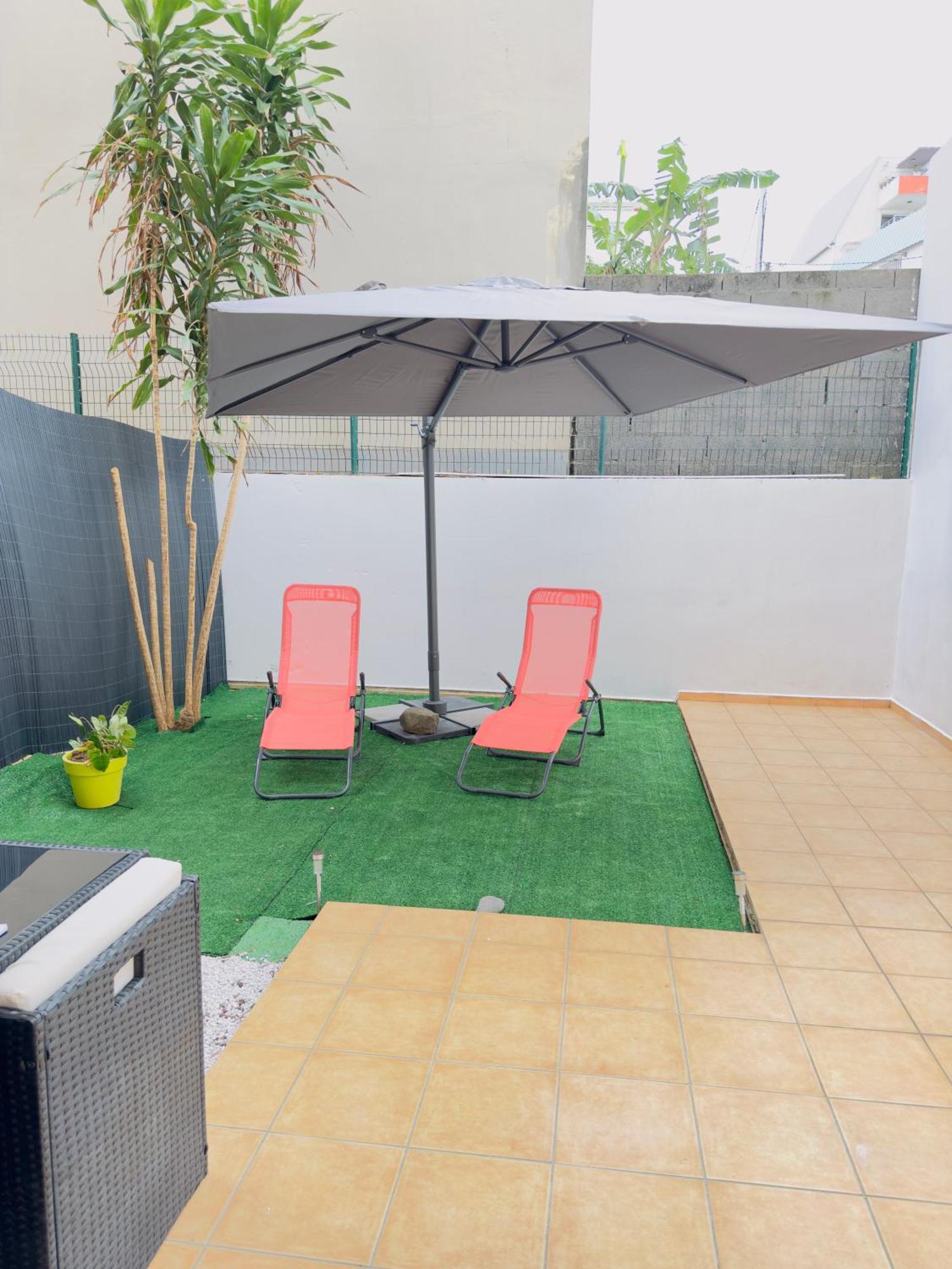 Ferienwohnung Le Petit Oasis Saint-Denis Exterior foto